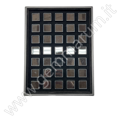 Etui mit 35 Klarsichtdosen 3x3cm - schwarz